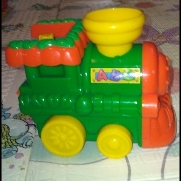 Toys - Picture 3 of 4